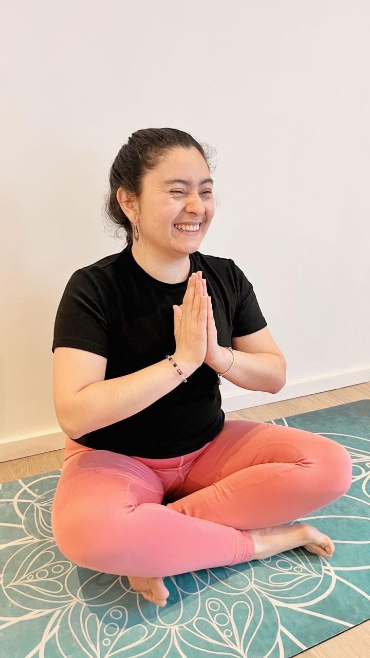 Foto de perfil instructora de Yoga con Sandy